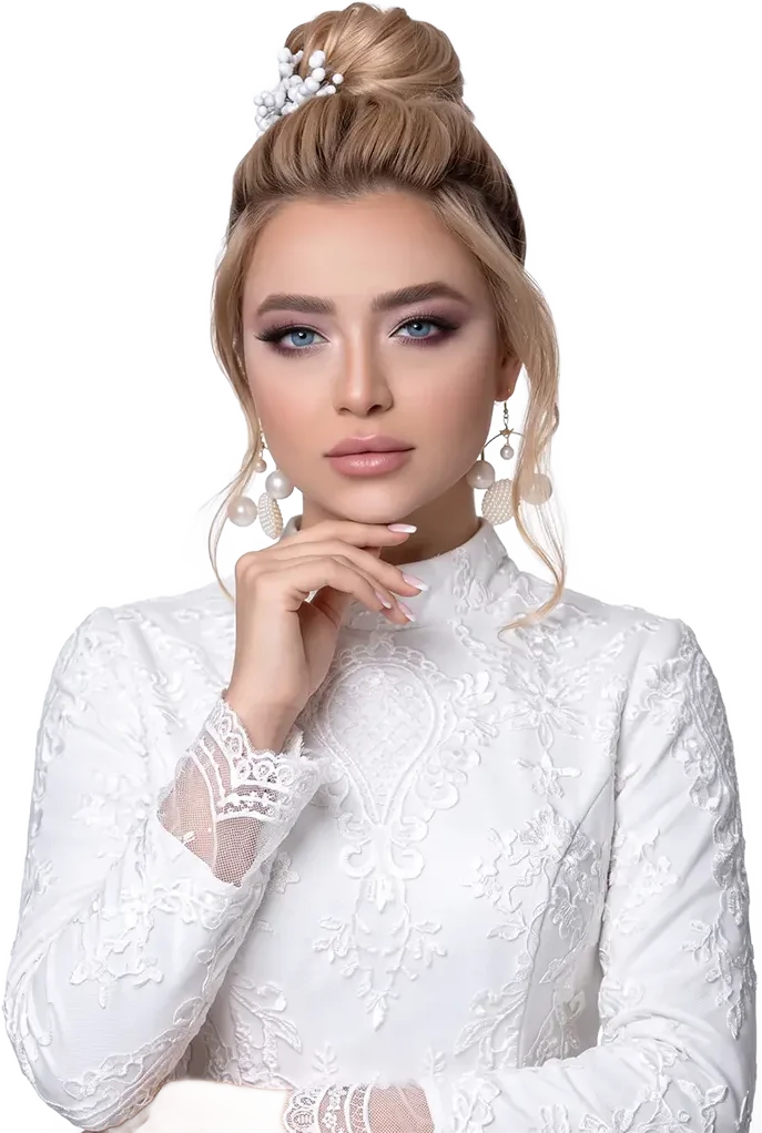 میکاپ و شینیون عروس با لباس گیپور — نمونهکار سالن زیبایی پارس بانو